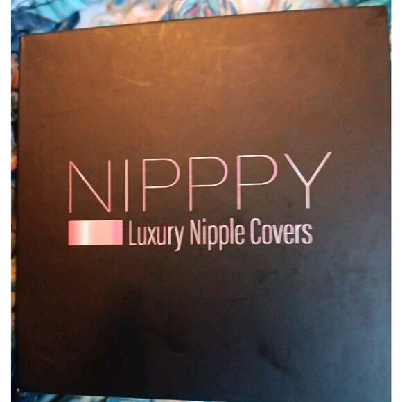 Nippy Luxury Nipple Covers, In Box 1 Set. Reusable, New - Picture 1 of 3